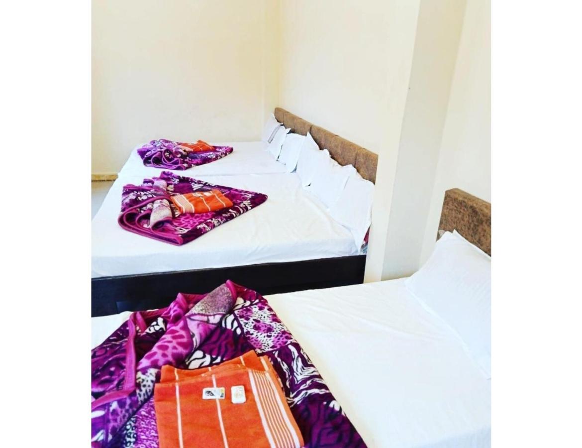 Hotel Mahakal Vishram, 乌贾因 外观 照片