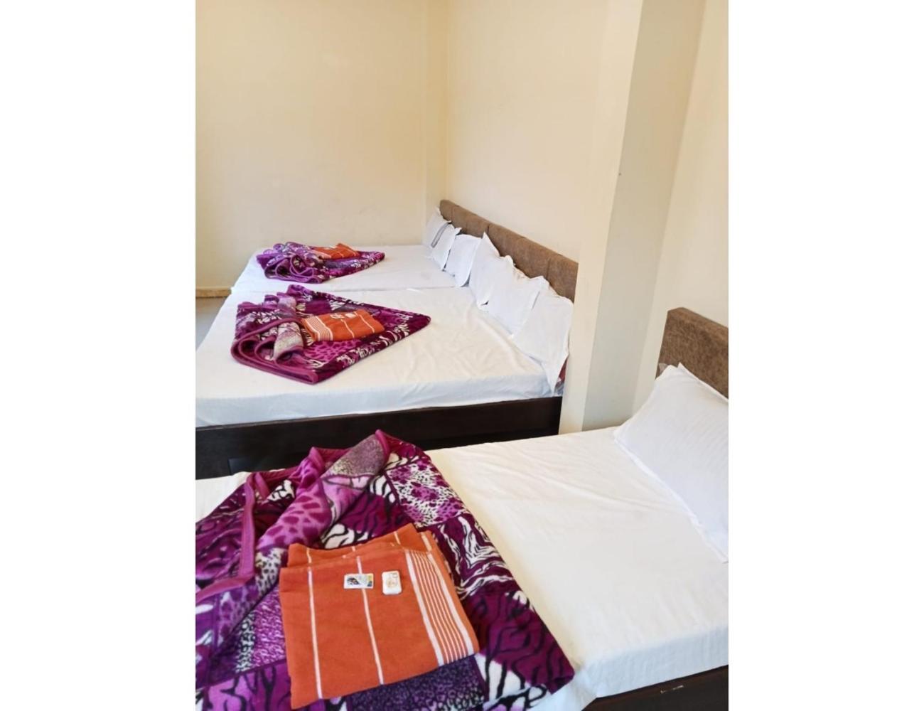 Hotel Mahakal Vishram, 乌贾因 外观 照片