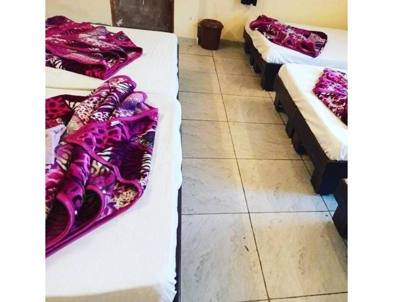 Hotel Mahakal Vishram, 乌贾因 外观 照片